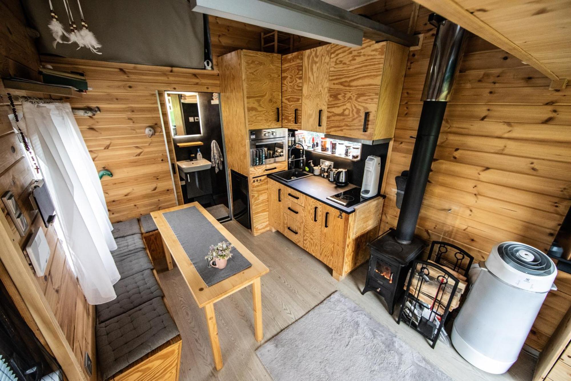 Tiny House - Chatka V Rezi U Prahy Husinec  المظهر الخارجي الصورة